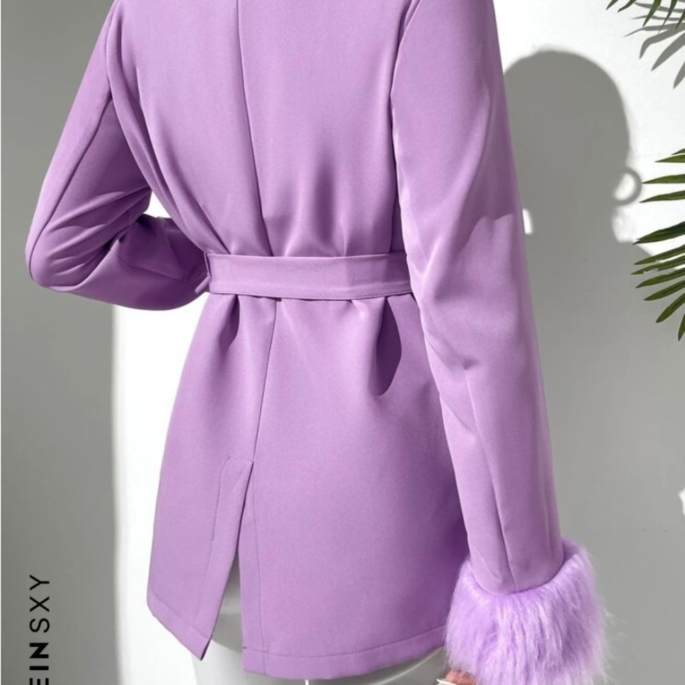 Purple blazer - fur wrist cuff - Picture 3 of 6